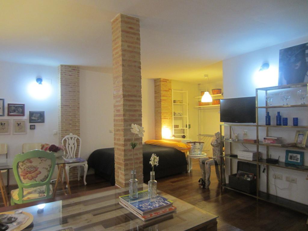 Living Valencia Studio Serranos公寓 客房 照片